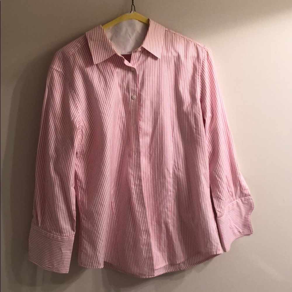 Beautiful Brooks Brothers top!